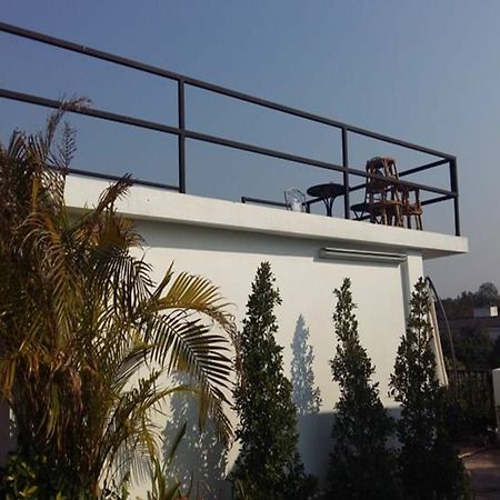 Bakeroom Hostel Чиангмай Экстерьер фото