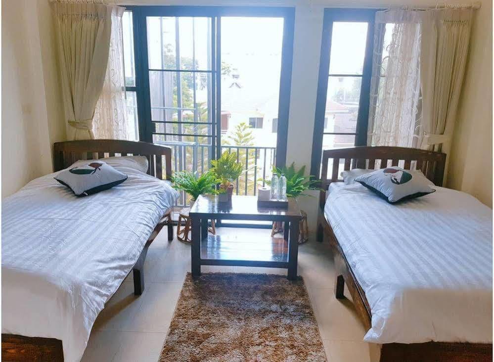 Bakeroom Hostel Чиангмай Экстерьер фото