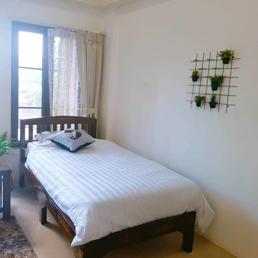 Bakeroom Hostel Чиангмай Экстерьер фото