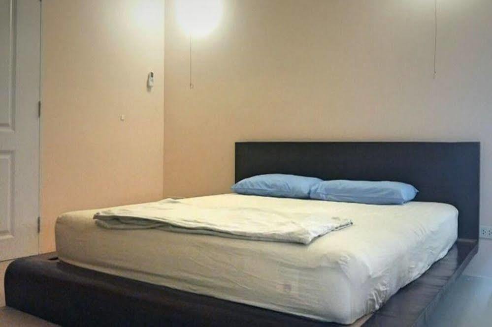 Bakeroom Hostel Чиангмай Экстерьер фото